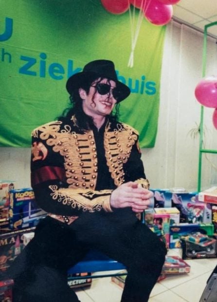 chaqueta michael jackson subasta