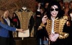 La icónica chaqueta militar negra y dorada de Michael Jackson sale a subasta por más de 400.000 euros