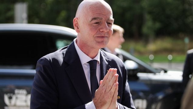 Kampányol Gianni Infantino: védi a FIFA függetlenségét és békülést ígér