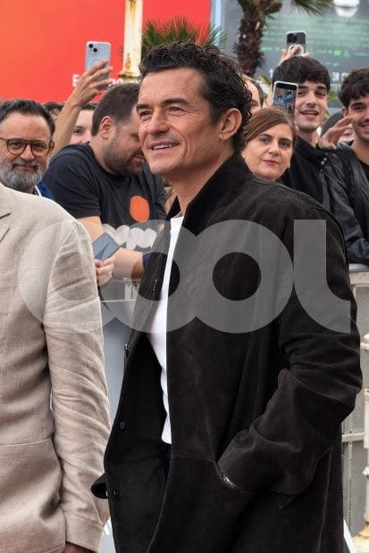 Orlando Bloom a su llegada al Teatro Victoria Eugenia. (Foto: COOL)