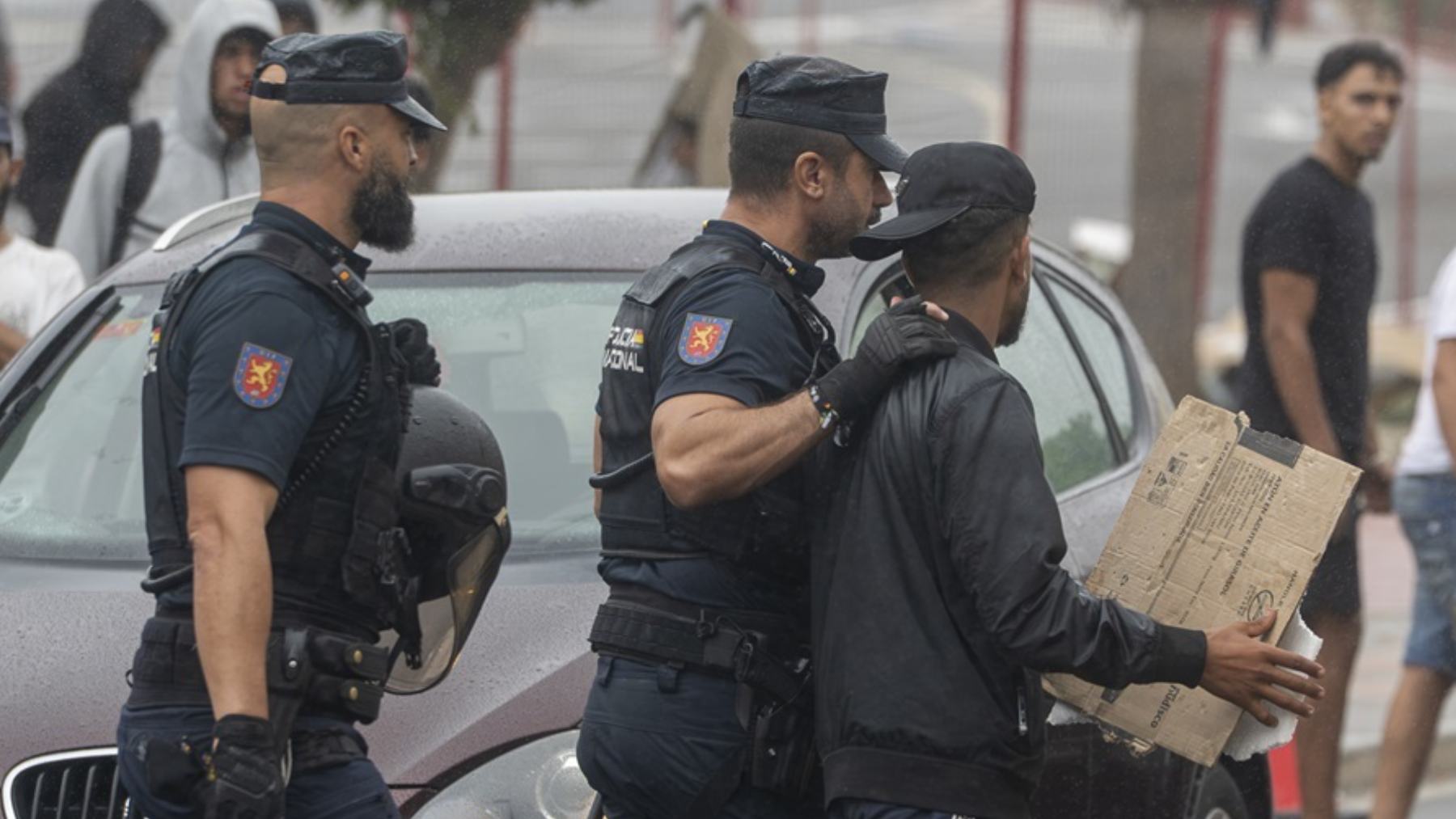 Detienen a un inmigrante marroquí por robar y amenazar con una navaja a un vecino ceutí