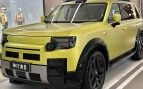 SUV híbrido Freelander 8 de Chery Jaguar Land Rover expuesto en un salón