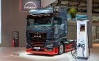 Cabeza tractora eléctrica MAN eTGX expuesta en la feria IAA Transportation de Hannover