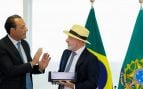 Antonio Filosa, consejero delegado de Stellantis, durante una reunión oficial en Brasilia en julio de 2026