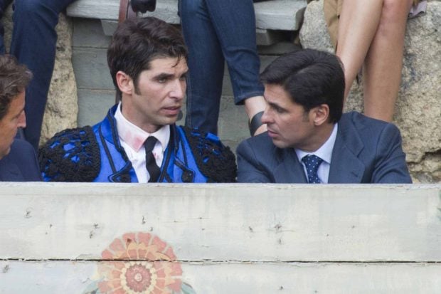 Francisco y Cayetano Rivera en una plaza de toros. (Foto: Europa Press)