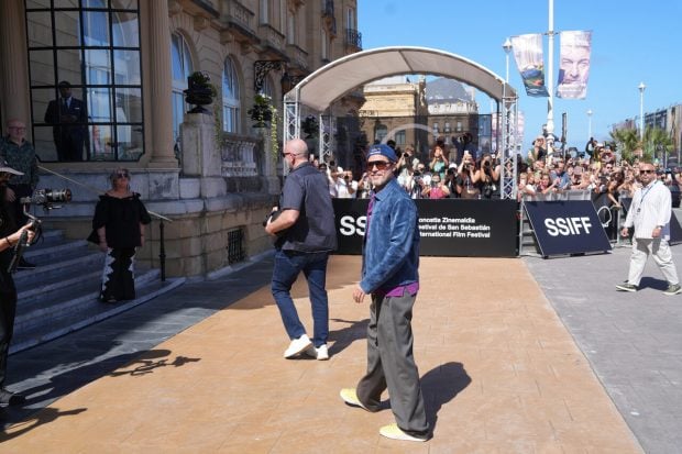 zapatillas brad pitt festival san sebastian