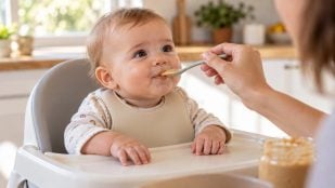 Bebé, maní, niños, comportamiento