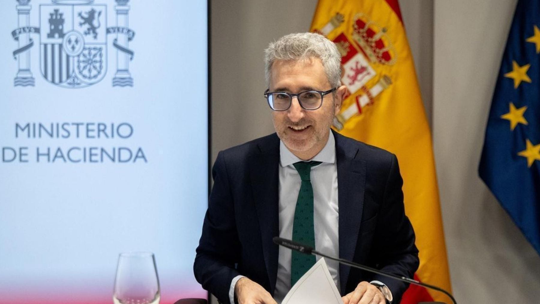 Arcadi España, ministro de Hacienda (El Periódico de Aragón).