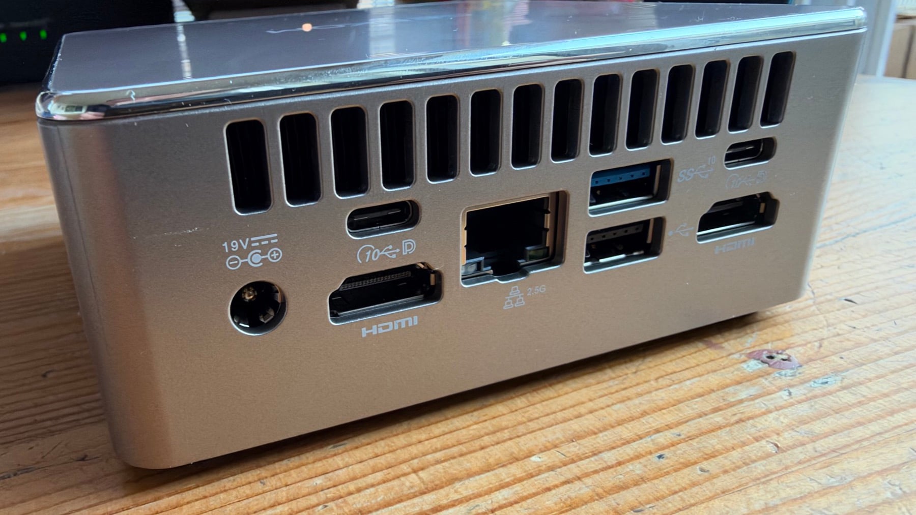 He probado el GEEKOM A5 2027, un pequeño PC con potencia de sobra para trabajar