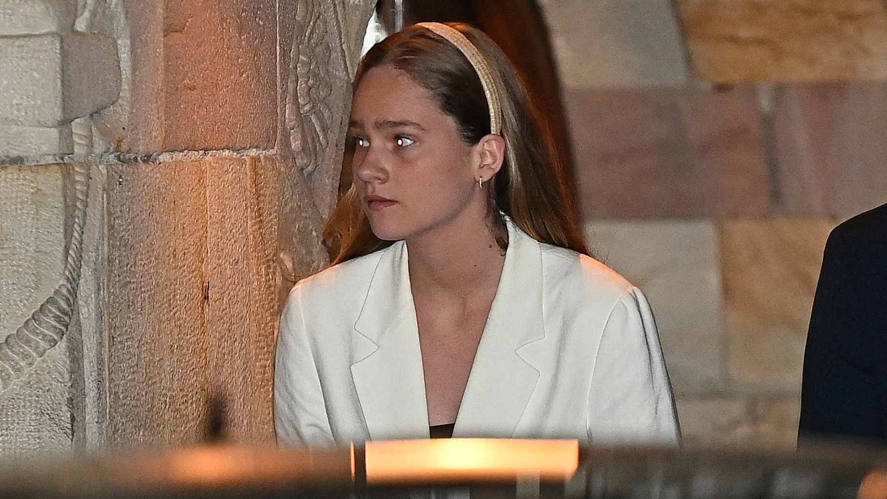 Irene Urdangarin sorprende con su confesión más inesperada desde Inglaterra y Victoria Federica le hace la ola: Una auténtica reina