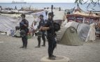 La Policía Nacional detiene a dos marroquíes por violar a una menor en la playa de El Trampolín en Ceuta