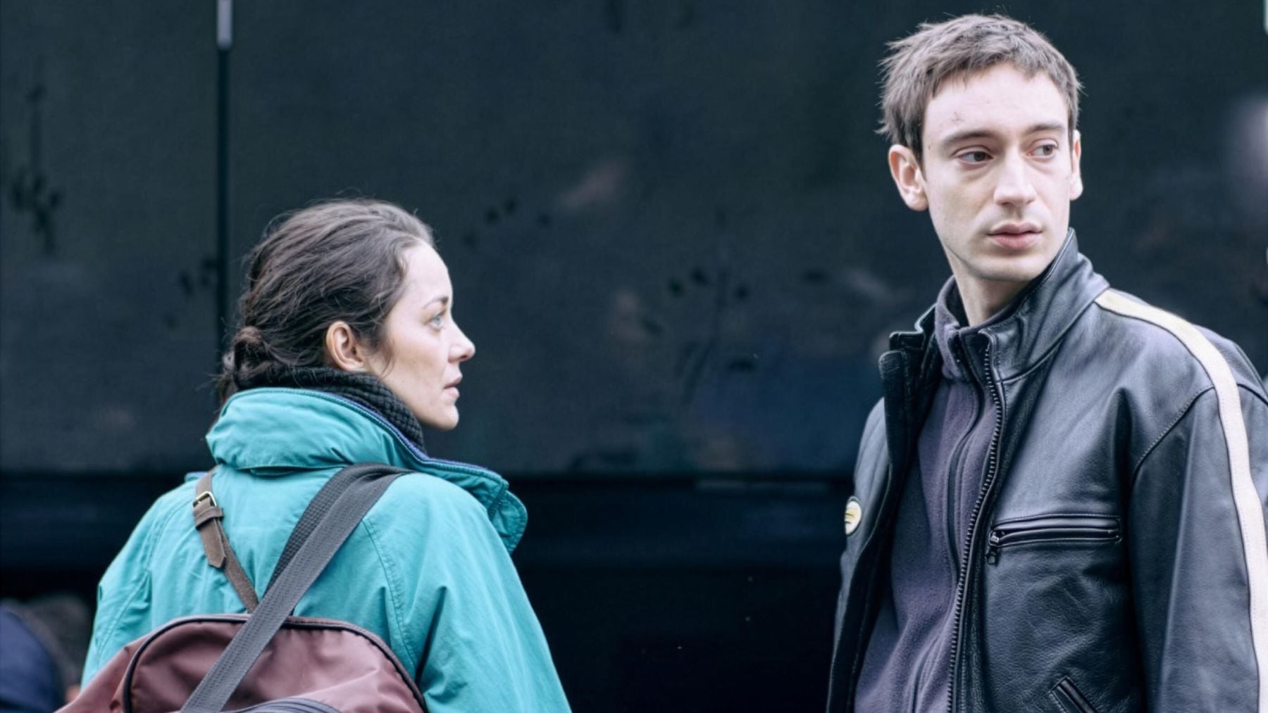 Marion Cotillard y Théodore Pellerin en ‘Milo’. (Studiocanal)