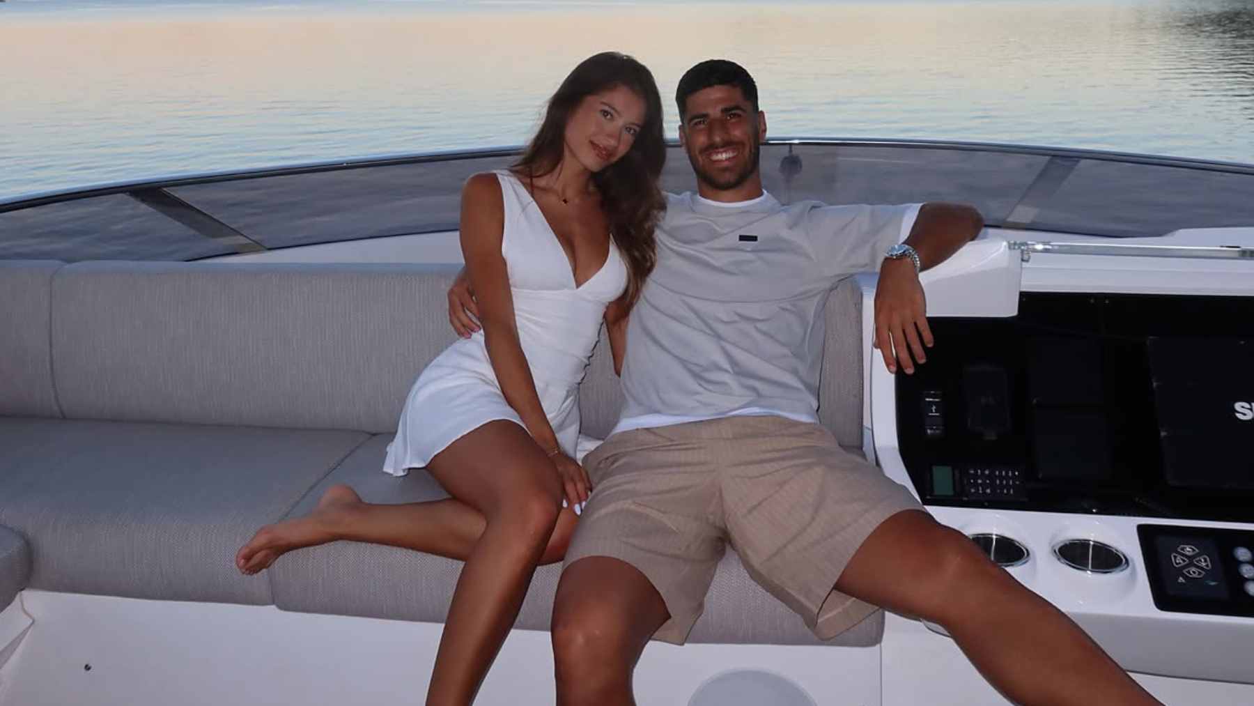 Marco Asensio y Lavinia León en unas vacaciones. (Foto: RRSS)