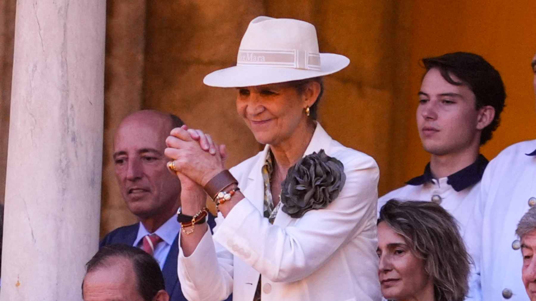 La infanta Elena en la decimocuarta del abono taurino. (Foto: Europa Press)