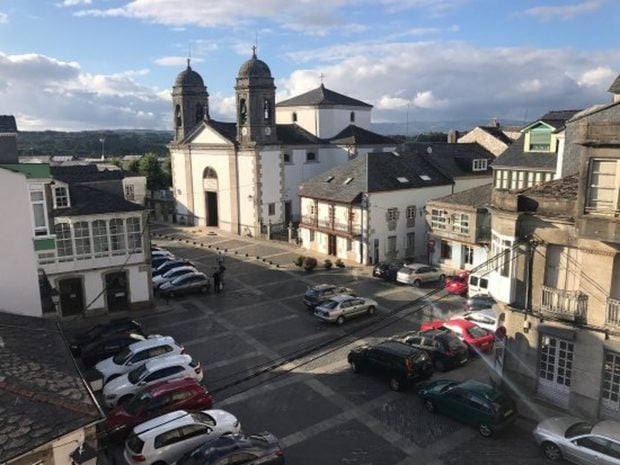 pueblo maxi iglesias lugo