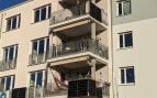 Placas solares de balcón en un edificio de viviendas en Alemania