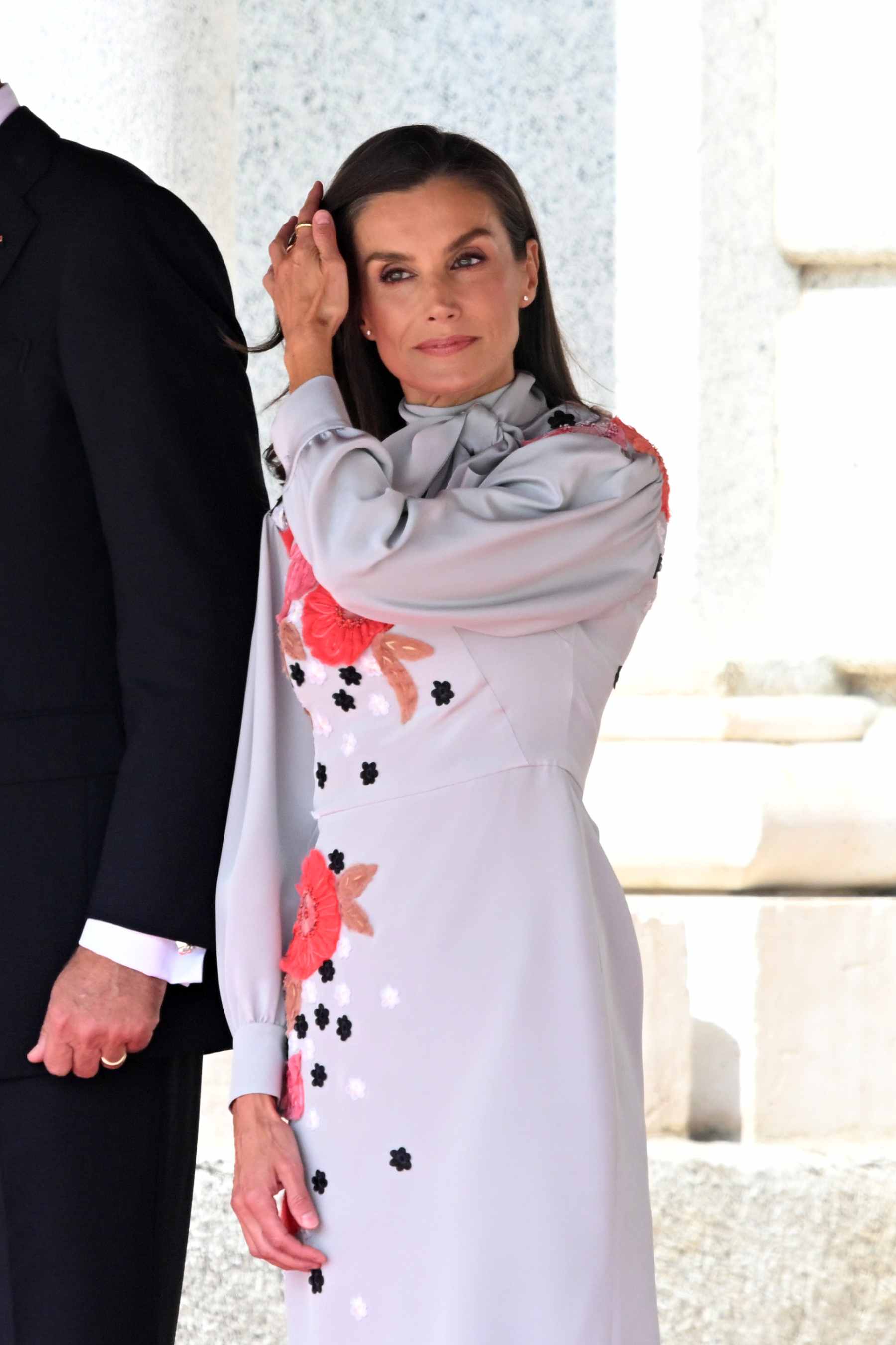 La Reina Letizia durante una recepción con honores en el Palacio Real. (Foto: Europa Press)