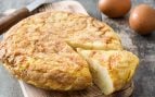 Los chefs suizos enfadan a los españoles y confirman: «La tortilla de patata no lleva huevos, sino 100 gramos de cebolla y 40 de mantequilla»