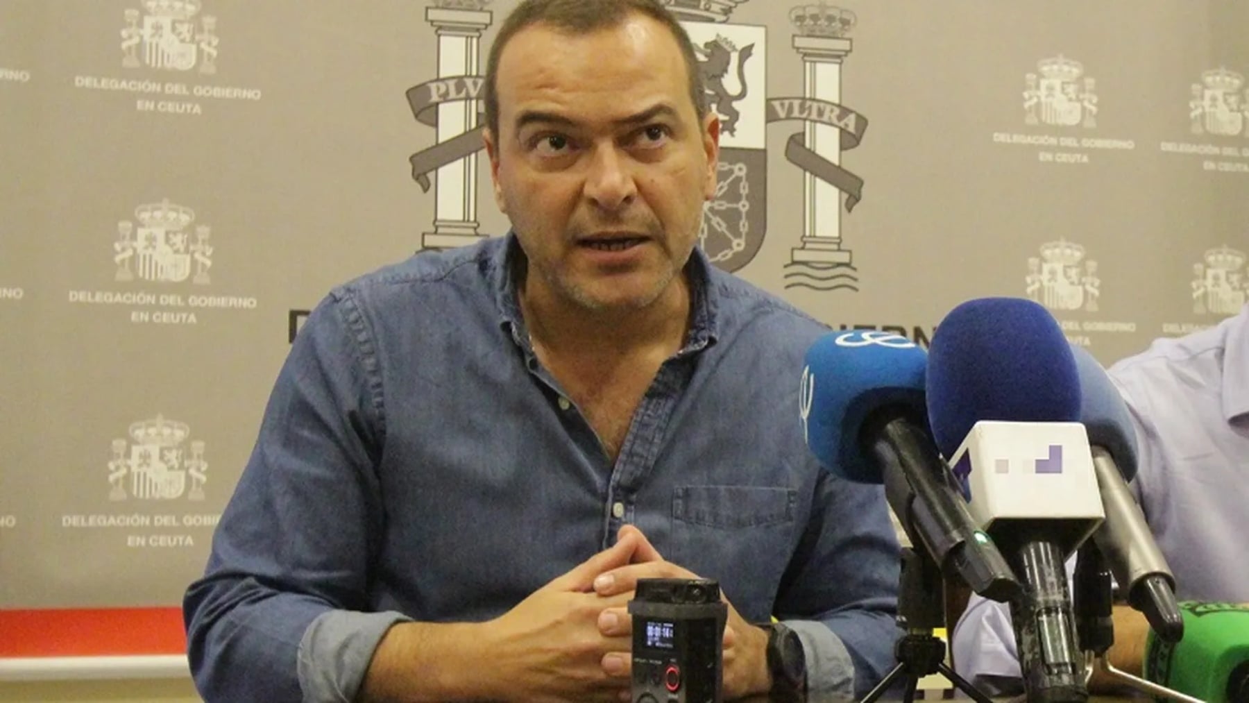 El nº 2 del ex delegado del Gobierno en Ceuta señala a su jefe ante el juez: Le avisé de la alerta del CNI