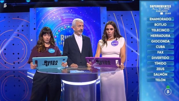 Elo&iacute;na Marcos, Carlos Sobera y Elena Furiase en el plat&oacute; de 'Rueda la letra