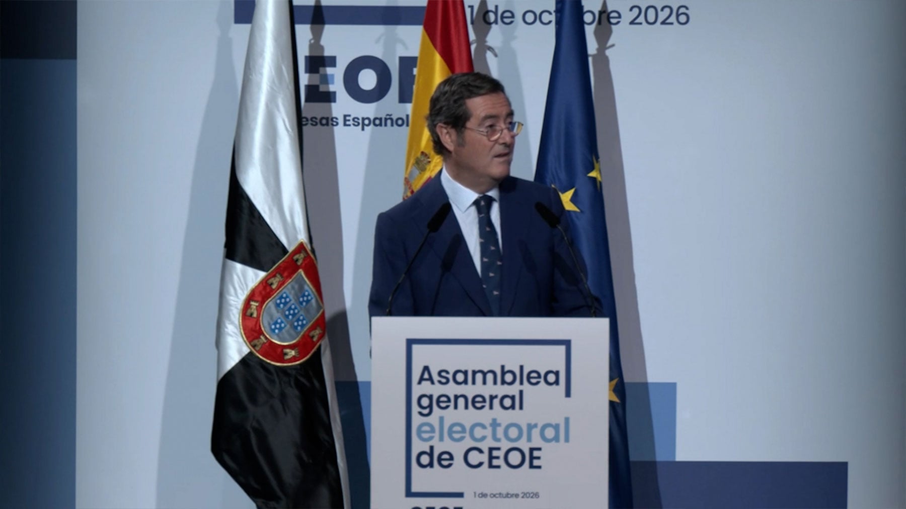 Garamendi acusa al Gobierno de dar una imagen vergonzosa del país con los decretazos de vivienda