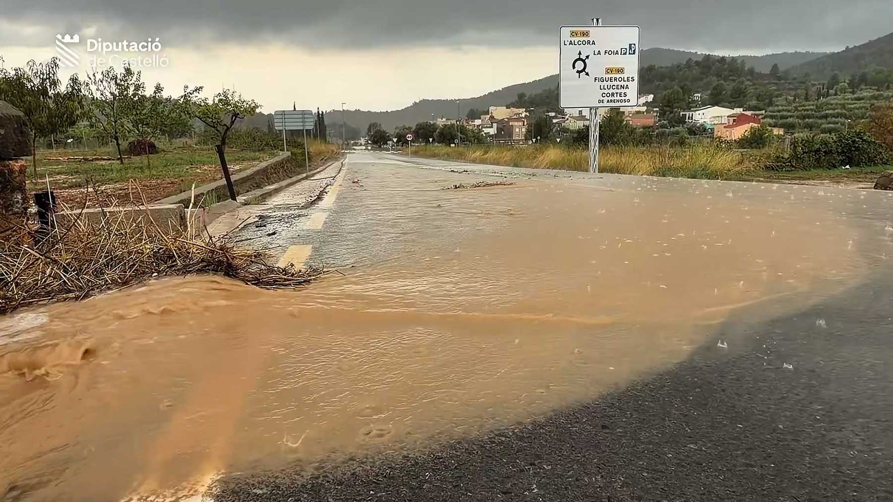 La lluvia deja más de 112 litros en Xodos (Castellón) mientras Renfe cancela trenes en Valencia de modo preventivo
