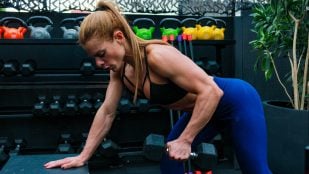 personas que van al gimnasio todas las semanas