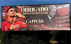 Cartel de agradecimiento a Cristiano Ronaldo y críticas a Jorge Jesus