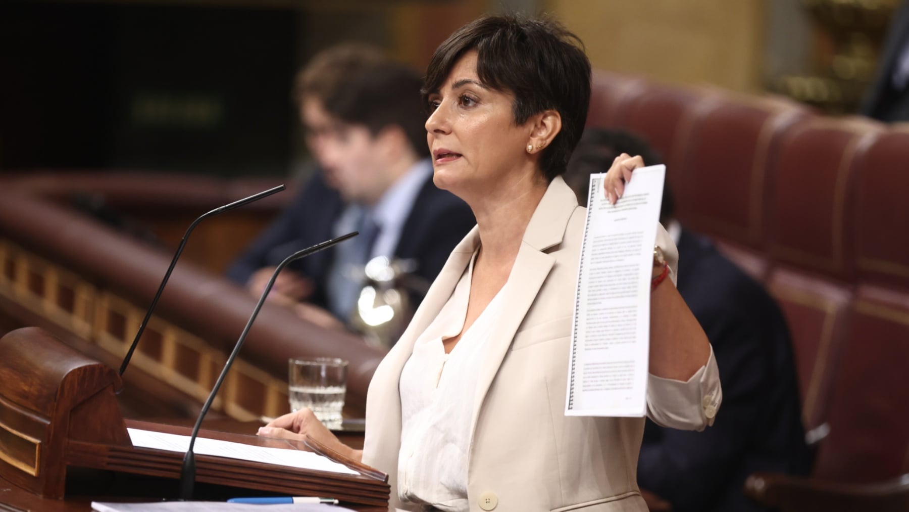 La ministra de Vivienda suplica a Junts que apruebe el decretazo y le ofrece un cambalache para cambiarlo después