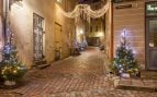 Ahorro luces de Navidad, Navidad en septiembre, pueblo de Cáceres instala luces de Navidad, pueblo extremeño y luces de Navidad.