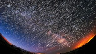 Satélites Starlink cruzando el cielo de Nuevo México
