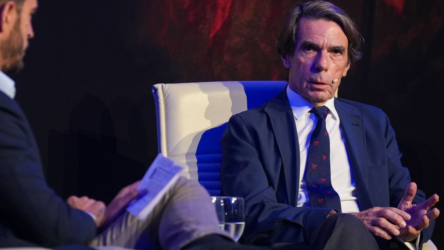 Aznar: Si Sánchez gobierna de nuevo peligran la monarquía, la Constitución y la unidad de España