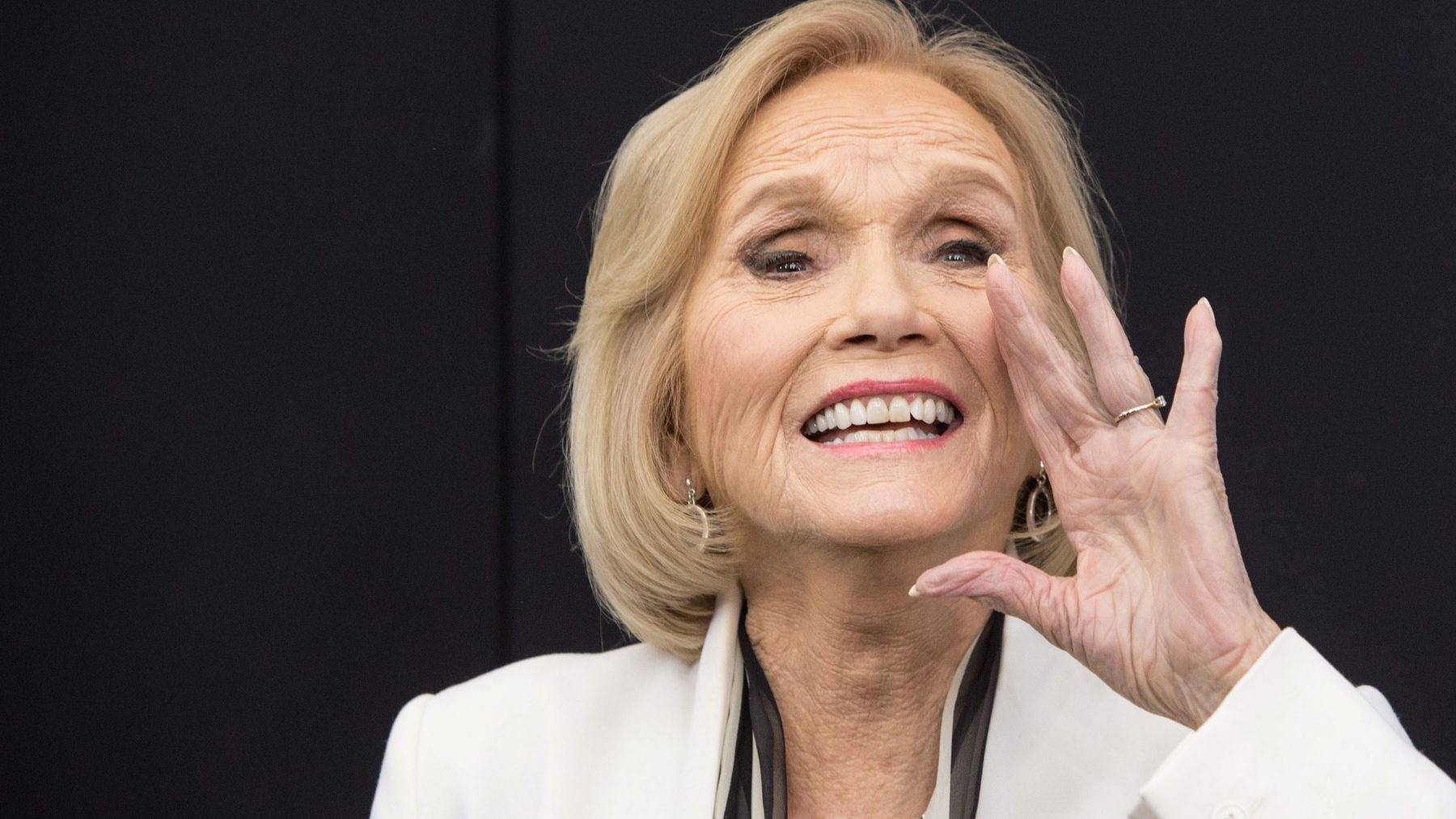 Muere a los 102 Eva Marie Saint, protagonista de uno de los besos más memorables del cine con Gary Grant en