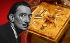 Roban un libro con cubierta de Salvador Dalí de valor incalculable y de 210 kg en un museo de Francia