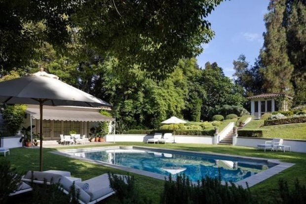 madonna compra la casa en los angeles de angelina jolie