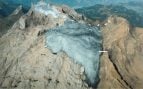 Suena extraño, pero estudiantes suizos taparon un glaciar de los Alpes con lana de oveja y 3 meses después descubrieron algo insólito: el deshielo se había frenado más de un 50%