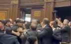 Pelea en el Parlamento de Armenia