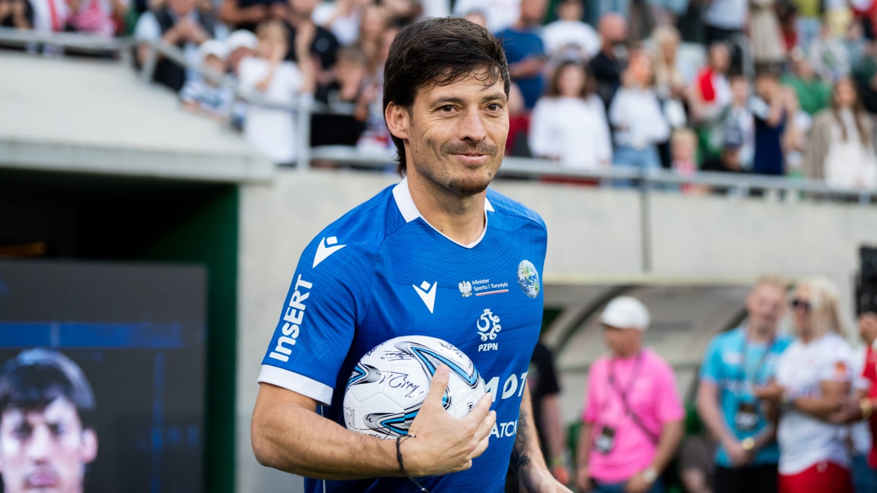 David Silva vuelve por sorpresa al fútbol tres años después de su retirada