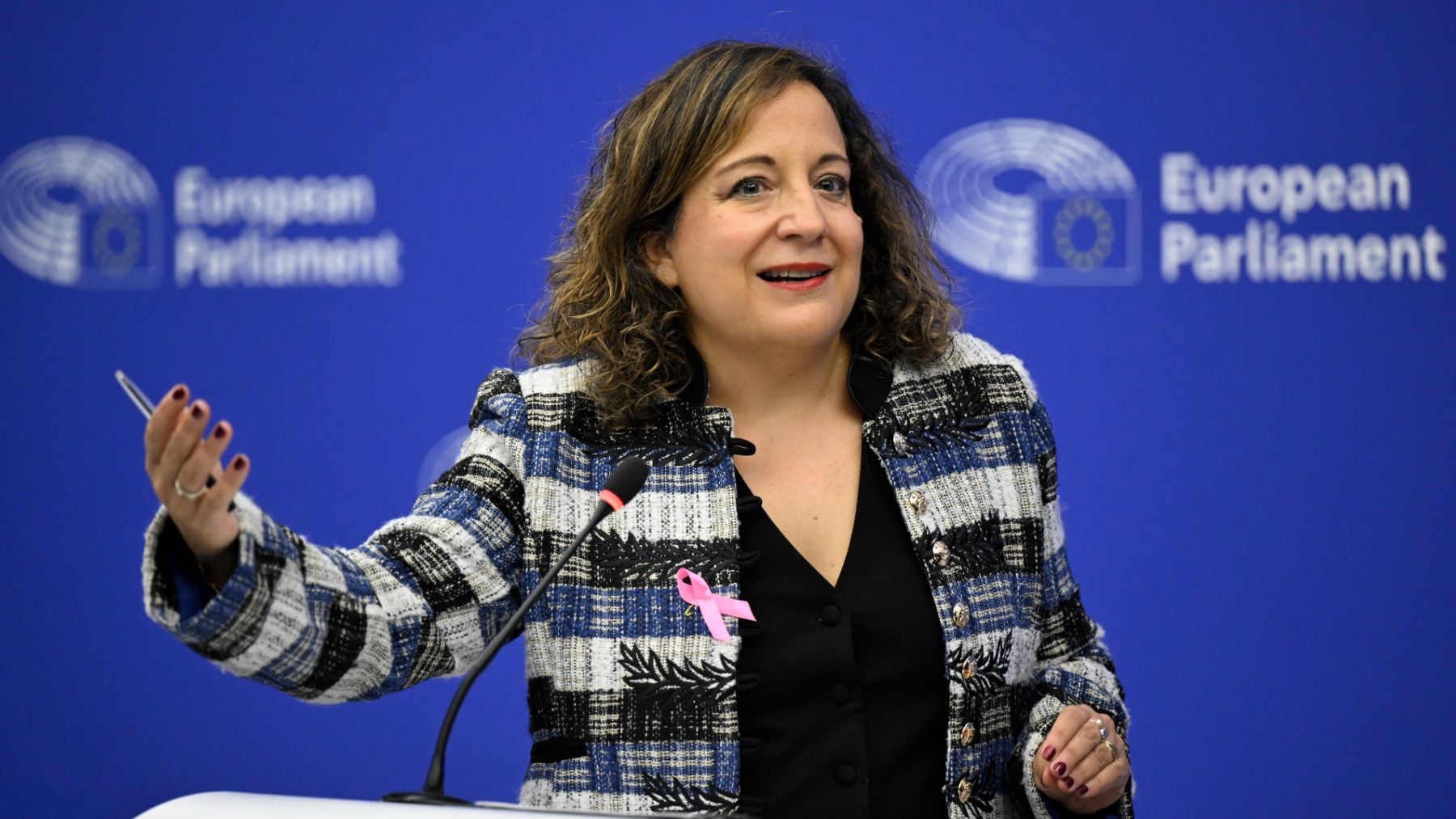 El PSOE se desmarca de sus socios europeos y evita apoyar que la UE ponga coto a proveedores chinos como Huawei