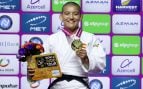 Ai Tsunoda celebra el oro en en el Campeonato Mundial de Judo 2026 en Bakú