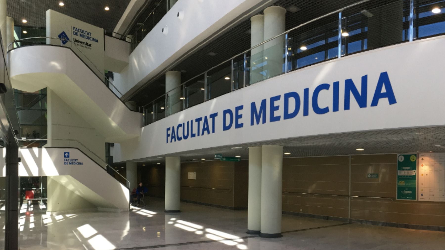 Casi la mitad de los graduados en Medicina en la Universidad pública de Baleares está entre las mejores notas del MIR 2026