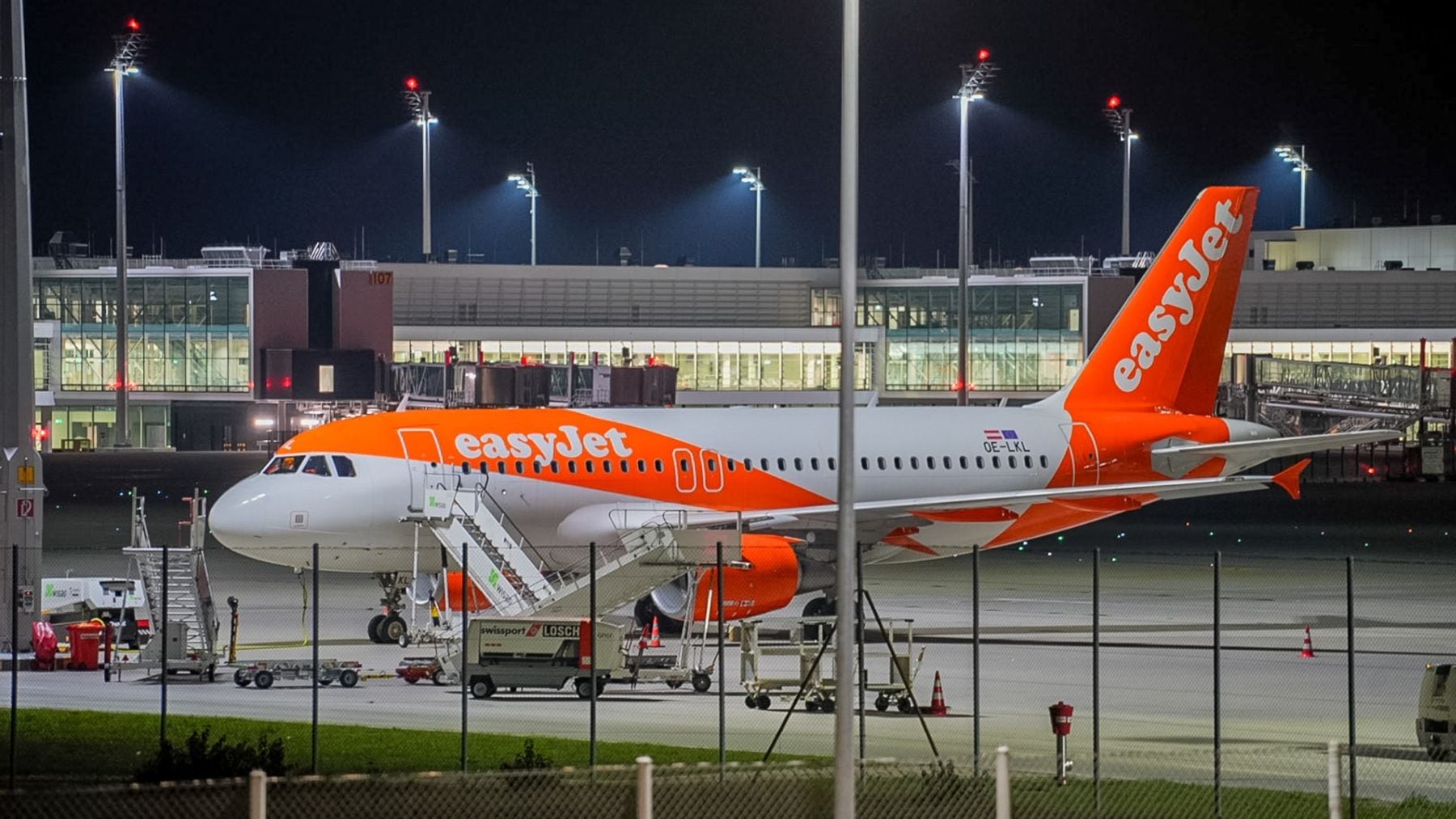 EasyJet prevé completar en 2027 su venta a Apollo por 6.700 millones de euros
