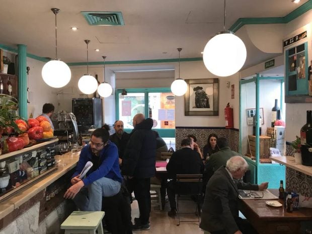 Barrutia y el 9, restaurantes, 12 de octubre