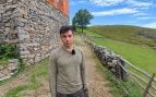 Virgilio, el hombre que se propuso reconstruir una cabaña en Asturias y lleva ya 6 años: «No había hecho una mezcla de cemento en mi vida cuando empecé con esto»