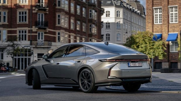 Lexus ES