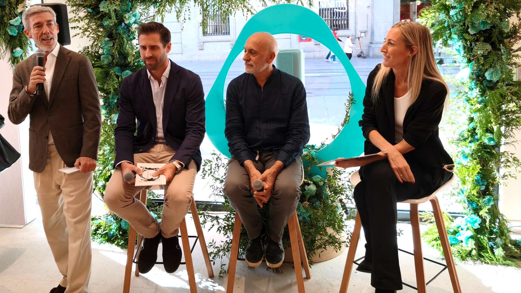 IQOS inaugura en Zaragoza su segunda boutique 2.0 en España con una instalación artística inspirada en el cierzo