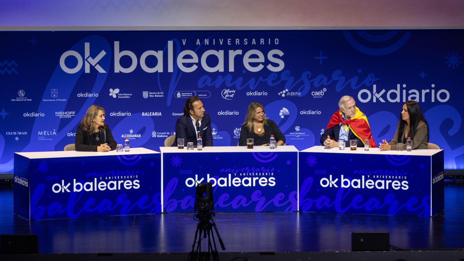Apabullante éxito de Iker Jiménez y Carmen Porter con Inda en OKBALEARES: Estamos muy orgullosos de estar con OKDIARIO en