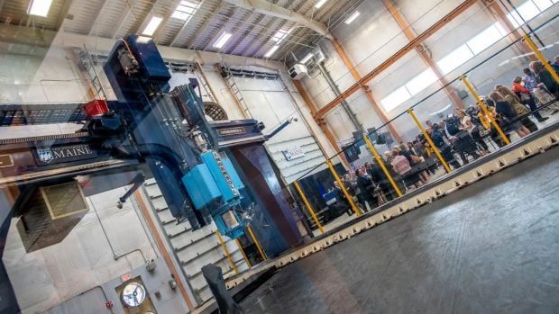 Una impresora 3D de gran formato en el Centro de Estructuras Avanzadas y Compuestos (ASCC) de la Universidad de Maine, en Estados Unidos. Foto: Centro de Estructuras Avanzadas y Compuestos (ASCC) de la Universidad de Maine