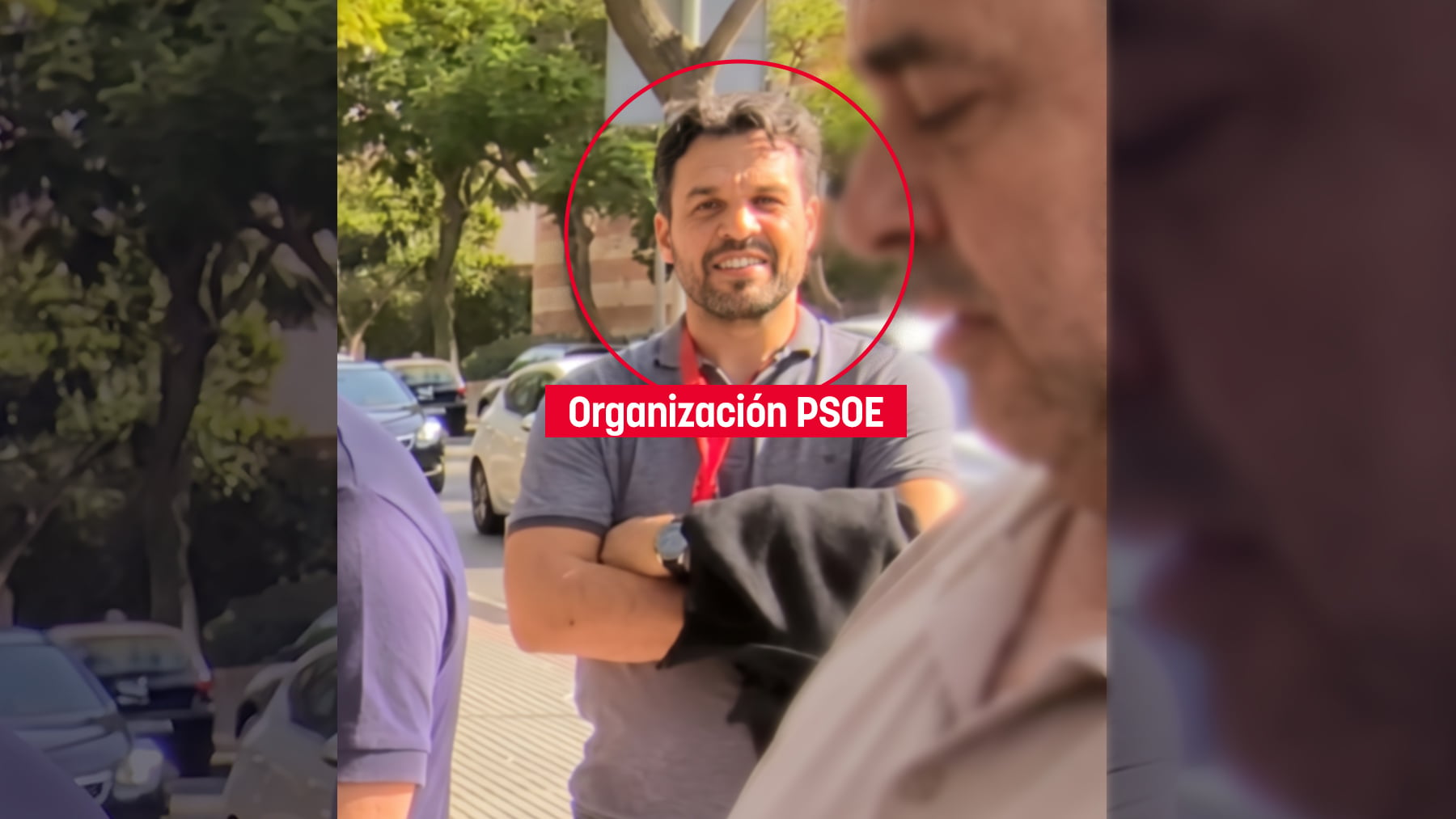 Éste es el militante socialista que agredió a un periodista de OKDIARIO en el mitin de Sánchez en Dos Hermanas