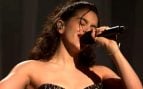 Rosalía cantando en SNL